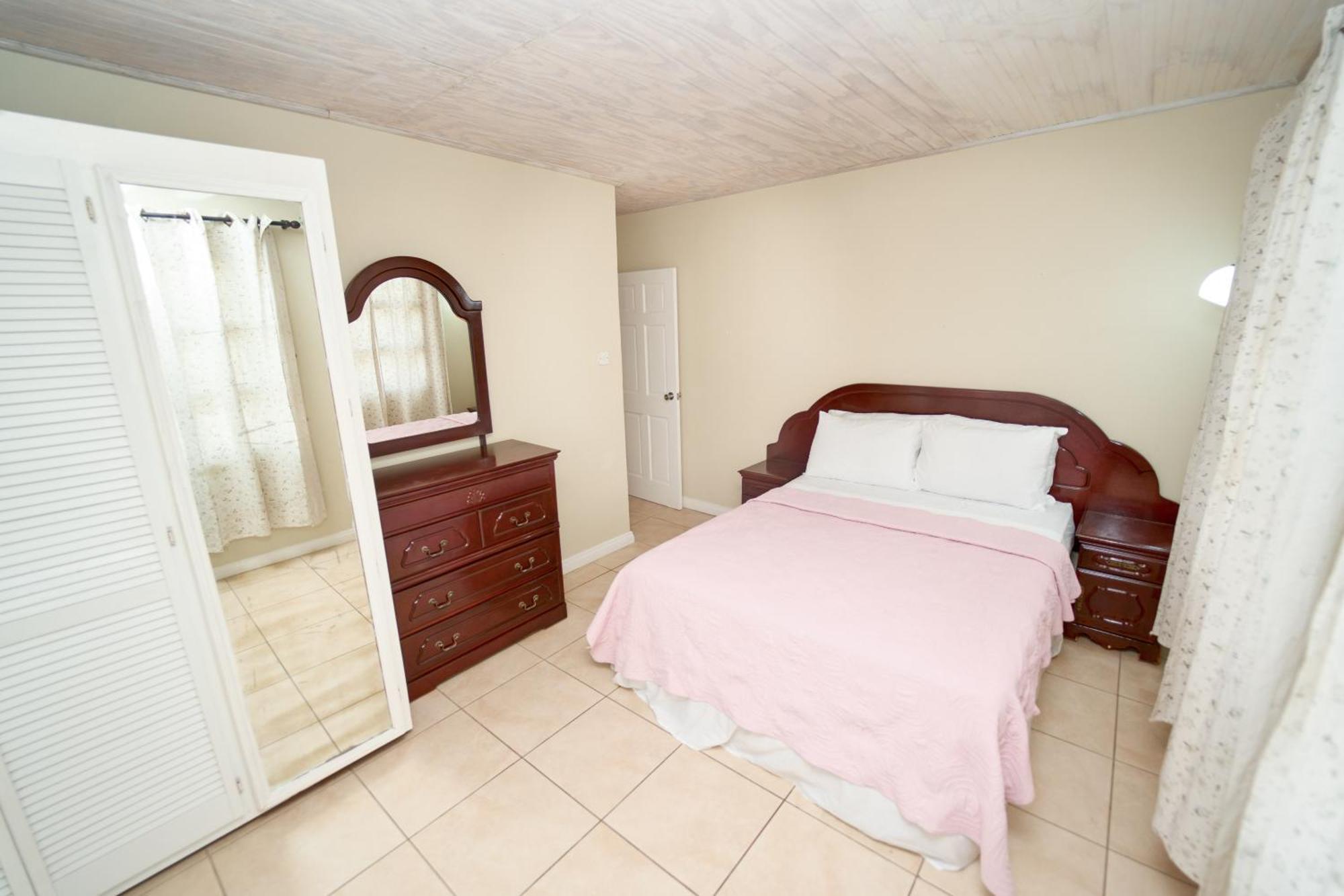 Spacious 3-Bedroom Home - Regency Park บริดจ์ทาวน์ ภายนอก รูปภาพ